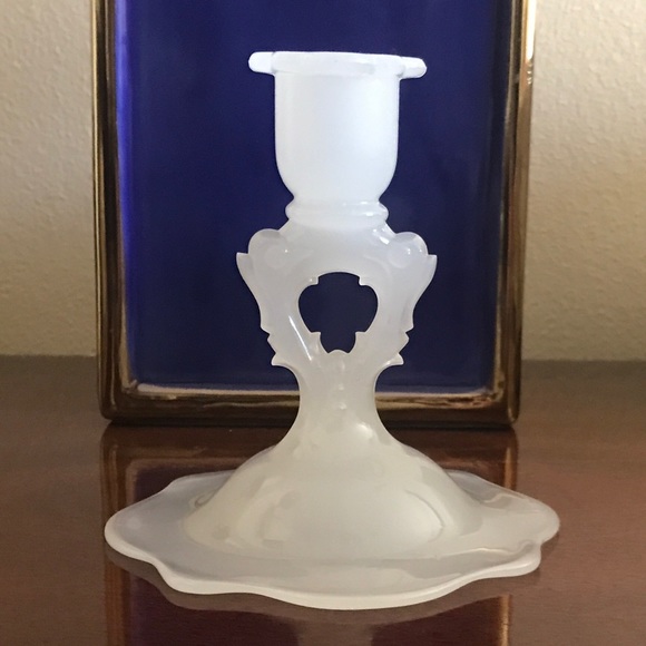 Antique Beaumont Fer-Lux Elegant Translucent White Glass Candlestick - Picture 5 of 9